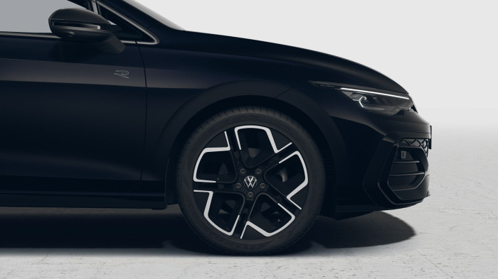 Volkswagen Golf R-Line People 1,5 eTSI 7DSG mHEV na operativní leasing