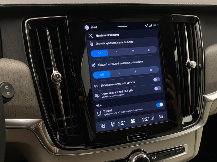 Volvo V90 T6 AWD Plug-in BRIGHT PLUS na operativní leasing