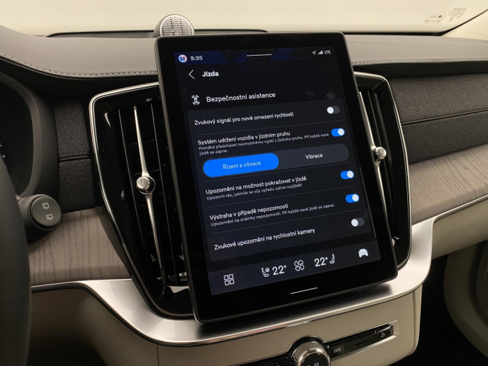 Volvo XC90 B5 AWD AUT BRIGHT PLUS 7míst na operativní leasing