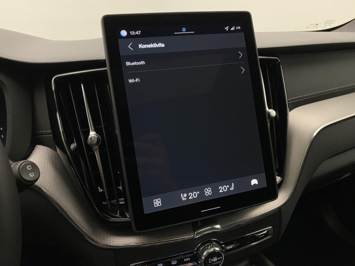 Volvo XC60 B5 AWD AUT ULTRA BLACK EDITION 2.0 Edition na operativní leasing