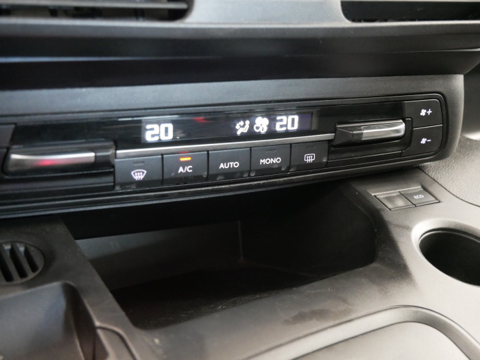 Peugeot Rifter 1.2 PureTech 96 kW Allure Pack na operativní leasing