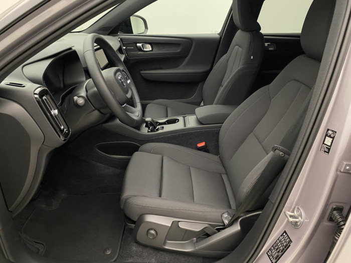 Volvo EX40 SINGLE MOTOR EXTENDED PLUS na operativní leasing