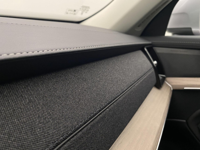 Volvo XC90 B5 AWD AUT BRIGHT PLUS na operativní leasing