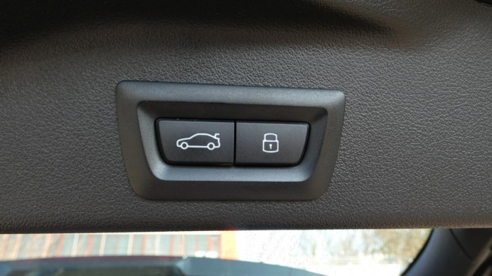 BMW X5 xDrive 40i M Sport na operativní leasing