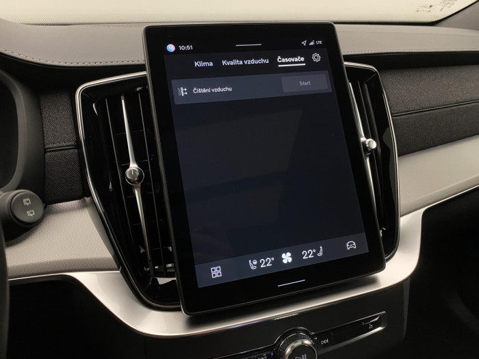 Volvo XC90 B5 AWD BLACK EDITION PLUS 7 na operativní leasing