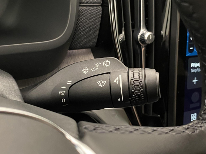 Volvo XC90 T8 AWD Plug-in BRIGHT PLUS 7m na operativní leasing