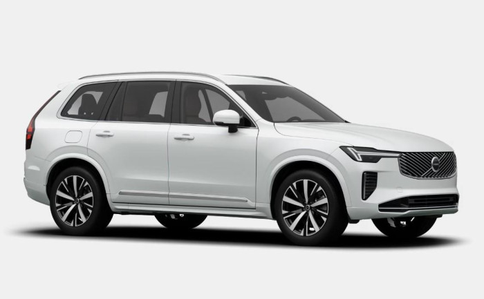 Volvo XC90 B5 AWD AUT CORE 7míst na operativní leasing