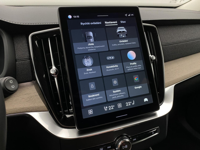 Volvo XC90 T8 AWD RECHARGE DARK PLUS 7m na operativní leasing