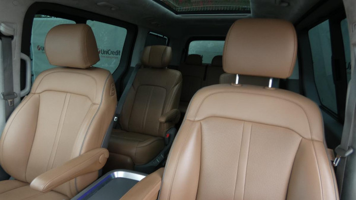 Hyundai Staria 2.2 CRDi Luxury 4x4 Auto na operativní leasing