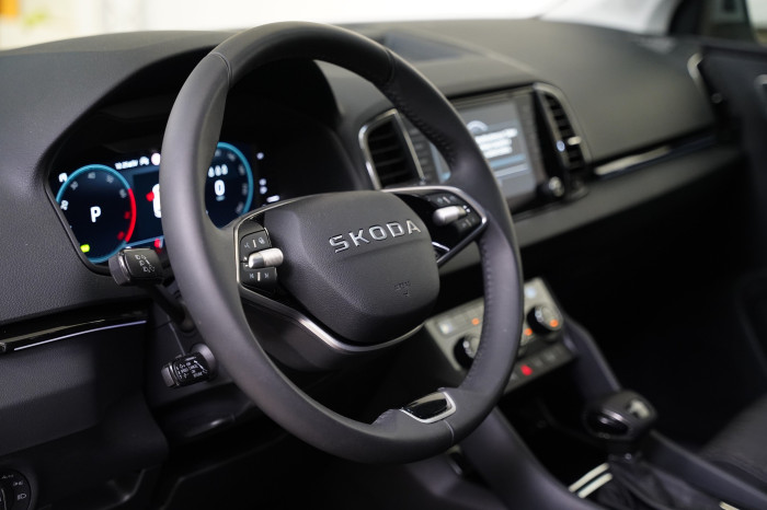 Škoda Karoq 1.5 TSI 110 kW Top Selection na operativní leasing