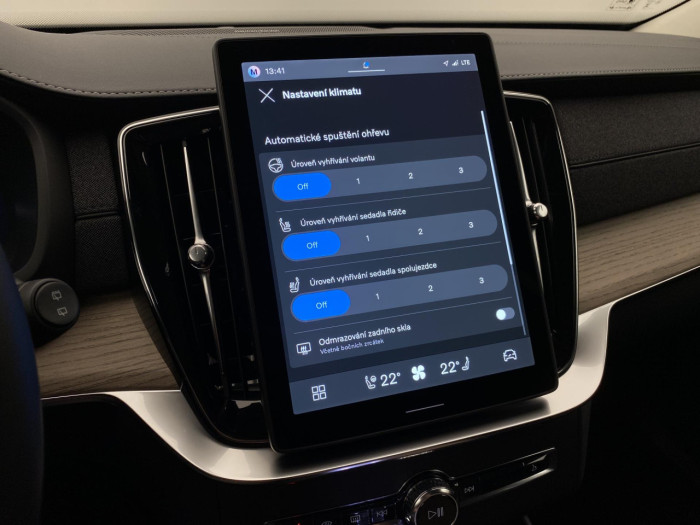 Volvo XC90 T8 AWD RECHARGE BRIGHT PLUS 7m na operativní leasing