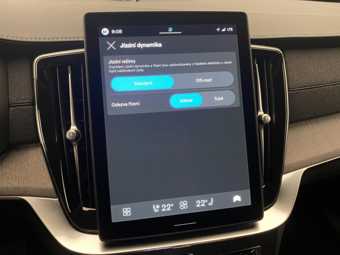 Volvo XC90 B5 AWD AUT DARK PLUS na operativní leasing