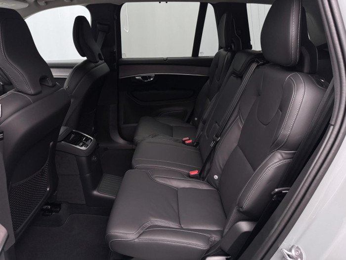 Volvo XC90 T8 AWD Plug-in BRIGHT PLUS 7m na operativní leasing