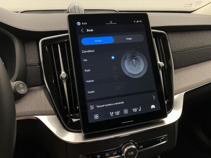 Volvo XC90 T8 AWD Plug-in DARK ULTRA na operativní leasing