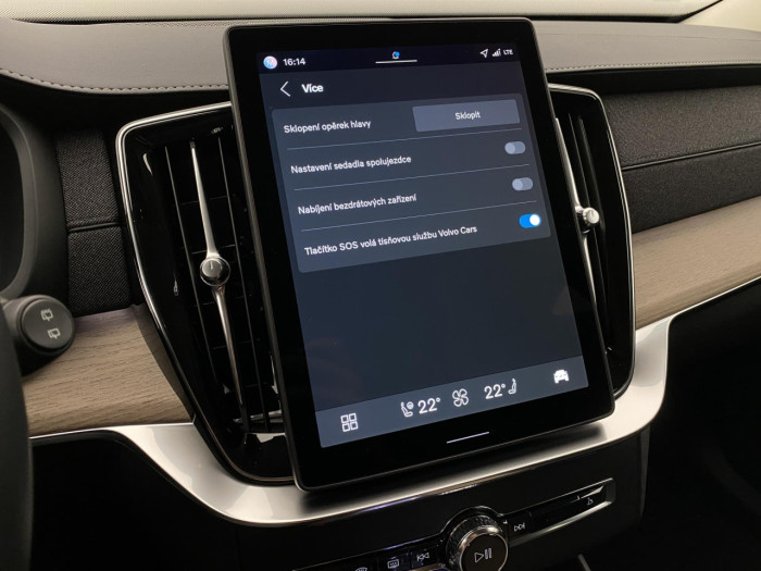 Volvo XC90 B5 AWD AUT DARK PLUS 7míst na operativní leasing