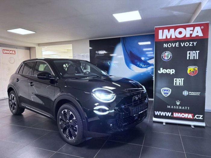 Fiat 600 1.2 Turbo Hybrid 145k MHEV eDCT6 La Prima *792* na operativní leasing