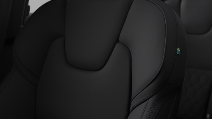 Volvo XC90 T8 AWD Plug-in BRIGHT PLUS 7m na operativní leasing