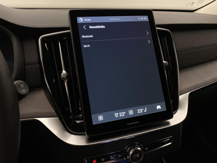Volvo XC90 T8 AWD RECHARGE DARK PLUS 7m na operativní leasing