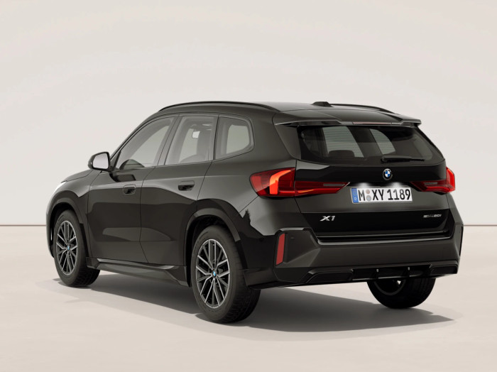 BMW X1 1.5 Sdrive20i Mhev Dct na operativní leasing
