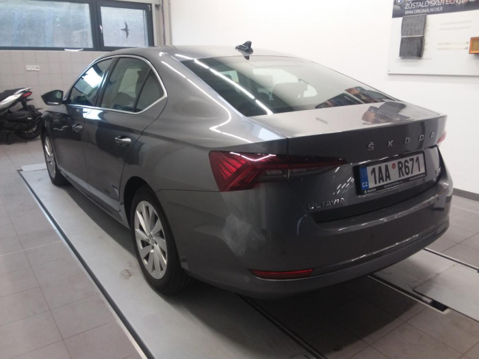 Škoda Octavia Combi 1,5 TSI Style na operativní leasing