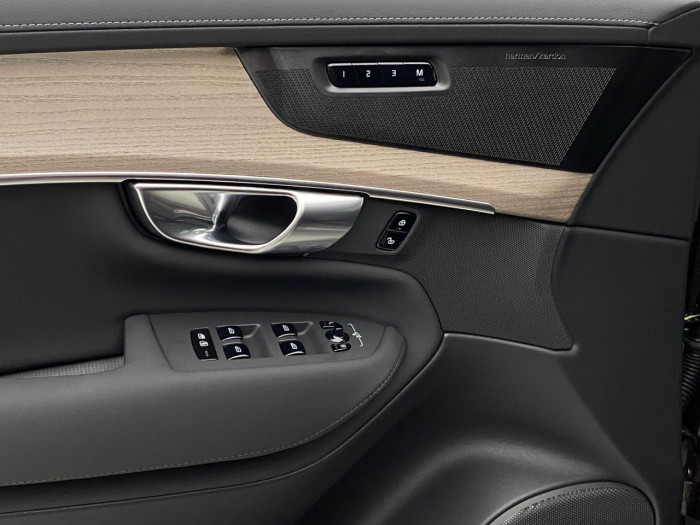 Volvo XC90 B5 AWD AUT BRIGHT PLUS 7míst na operativní leasing