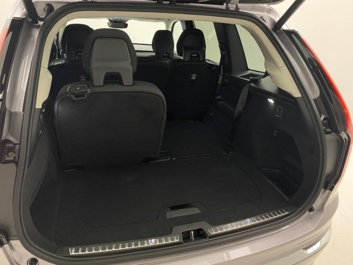 Volvo XC90 B5 AWD AUT BRIGHT PLUS na operativní leasing