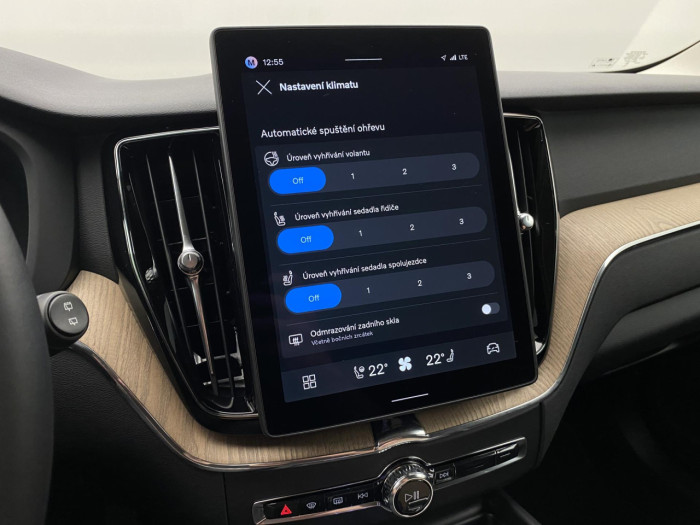 Volvo XC60 B5 AWD AUT BRIGHT PLUS na operativní leasing