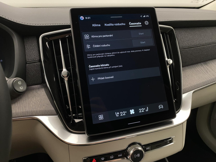 Volvo XC90 T8 AWD Plug-in BRIGHT PLUS 7m na operativní leasing