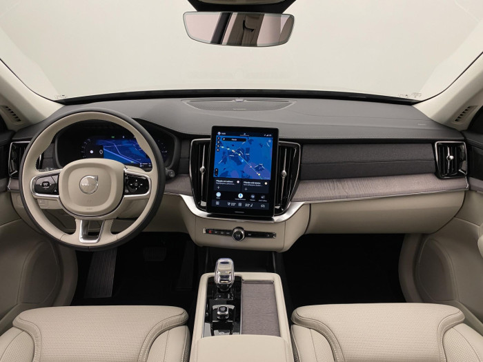 Volvo XC90 T8 AWD Plug-in BRIGHT PLUS 7m na operativní leasing
