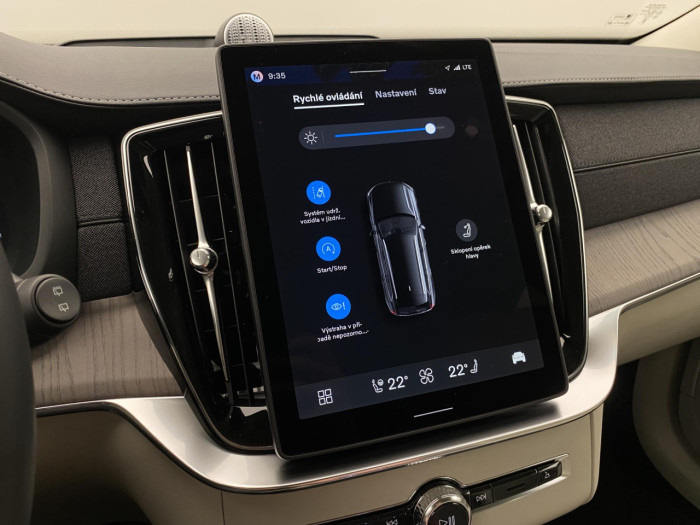 Volvo XC90 B5 AWD AUT BRIGHT PLUS 7míst na operativní leasing
