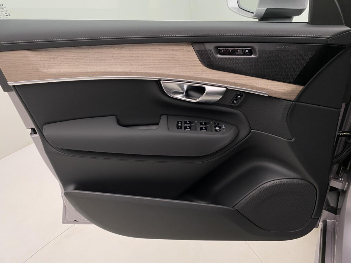 Volvo XC90 B5 AWD AUT BRIGHT PLUS 7míst na operativní leasing