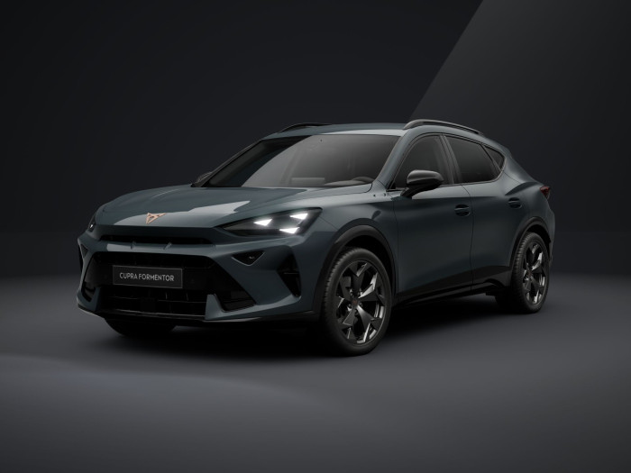 Cupra Formentor e-HYBRID 204k DSG na operativní leasing