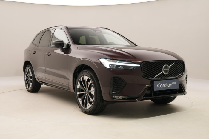 Volvo XC60 B5 AWD AUT DARK PLUS na operativní leasing