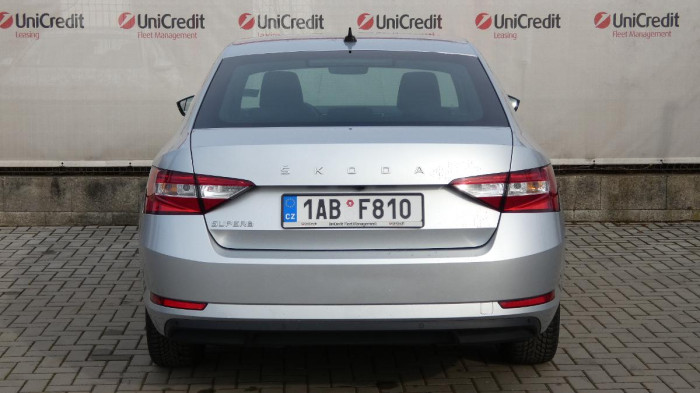 Škoda Superb 2,0 TDI DSG Style na operativní leasing