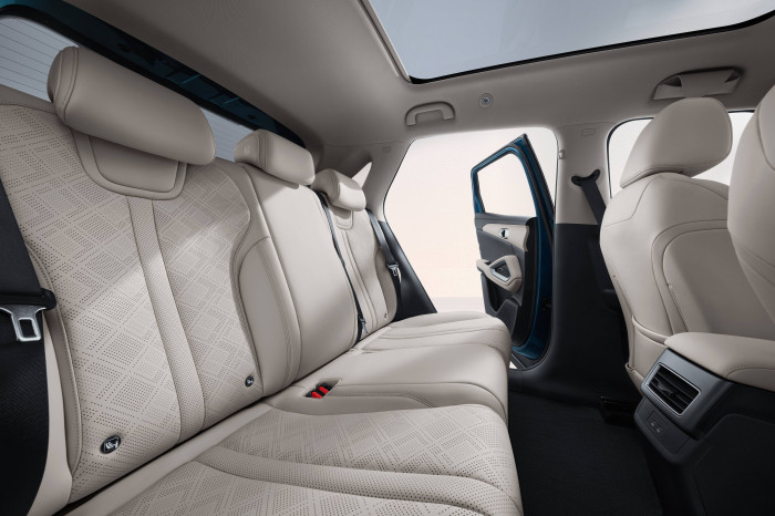 BYD ATTO 2 DM-i Boost DM-i 1,5 / 156kW na operativní leasing