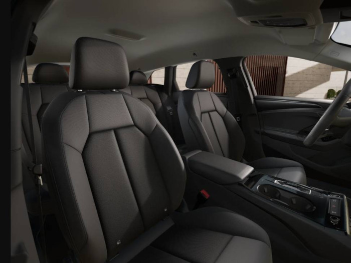 Audi A6 Avant e-tron 210 kW na operativní leasing