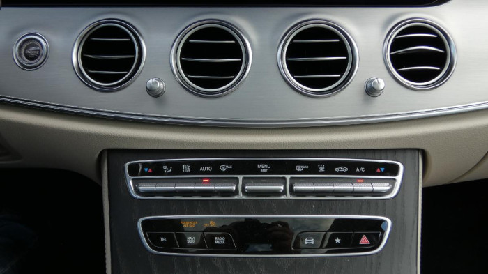 Mercedes-Benz Třídy E 400d 4MATIC Avantgarde na operativní leasing