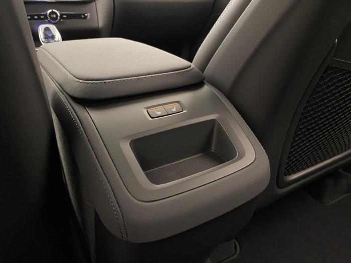 Volvo XC90 B5 AWD AUT BRIGHT PLUS na operativní leasing