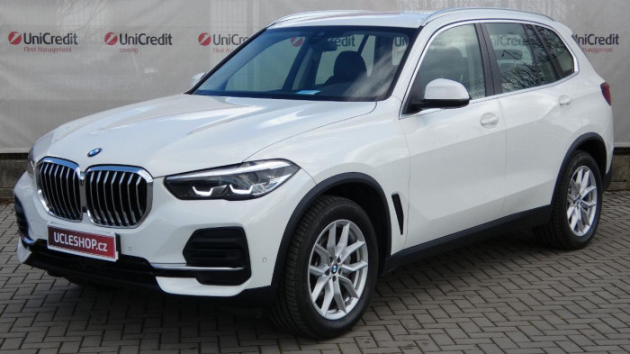 BMW X5 xDrive 40i na operativní leasing