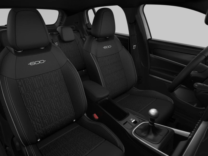 Fiat 600 Street 1.2 Turbo 74 kW Benzín Manuální převodovka na operativní leasing