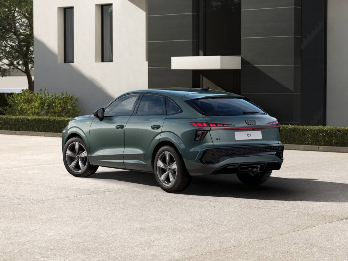 Audi Q3 Sportback 7STT 2.0TFSI / 150kW na operativní leasing