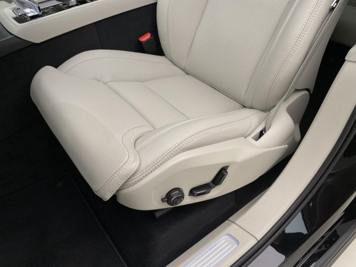 Volvo XC90 T8 AWD Plug-in BRIGHT PLUS 7m na operativní leasing