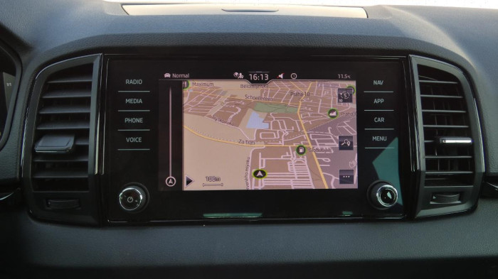 Škoda Karoq 1,5 TSI Sportline DSG na operativní leasing