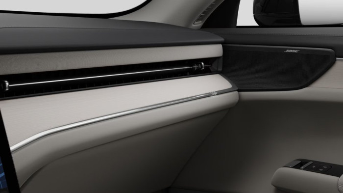 Volvo ES90 PLUS, Single Motor Extended Range, 245 kW / 333 HP na operativní leasing