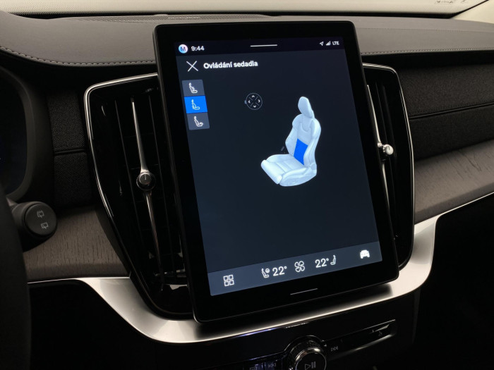 Volvo XC90 B5 AWD AUT BRIGHT PLUS na operativní leasing