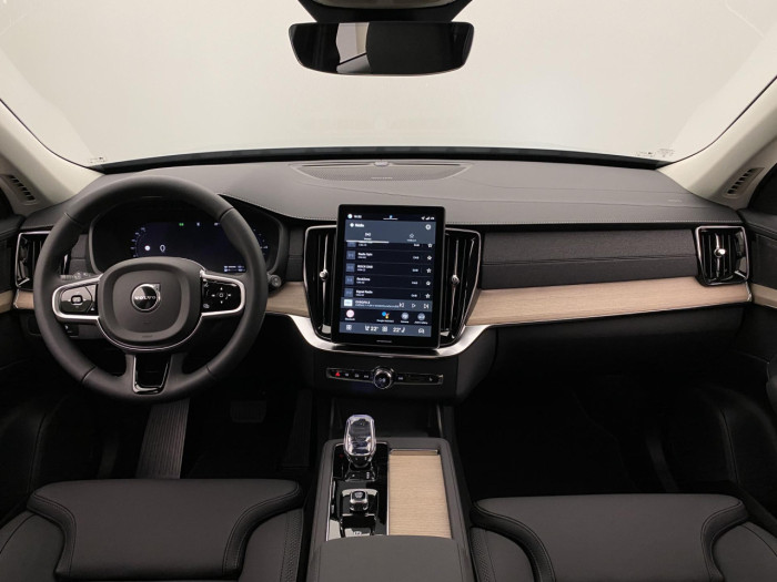 Volvo XC90 T8 AWD RECHARGE BRIGHT PLUS 7m na operativní leasing