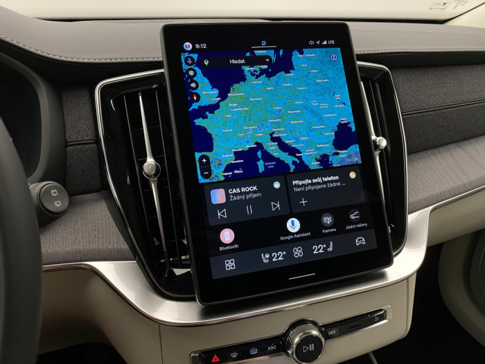 Volvo XC90 T8 AWD Plug-in BRIGHT PLUS 7m na operativní leasing