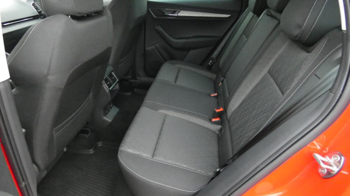 Škoda Karoq 1,5 TSI DSG Style na operativní leasing