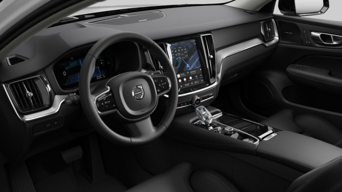 Volvo V60 T6 AWD Plug-in DARK PLUS na operativní leasing