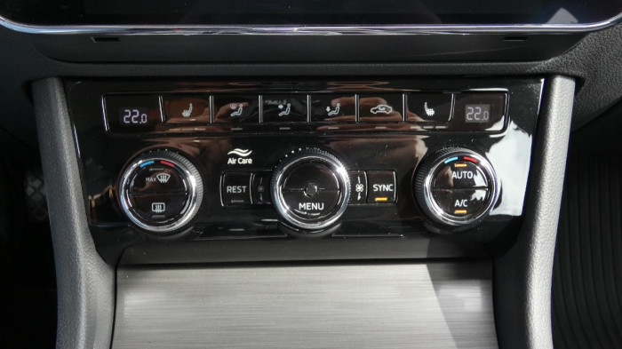 Škoda Superb Combi 2,0 TDI DSG Style na operativní leasing